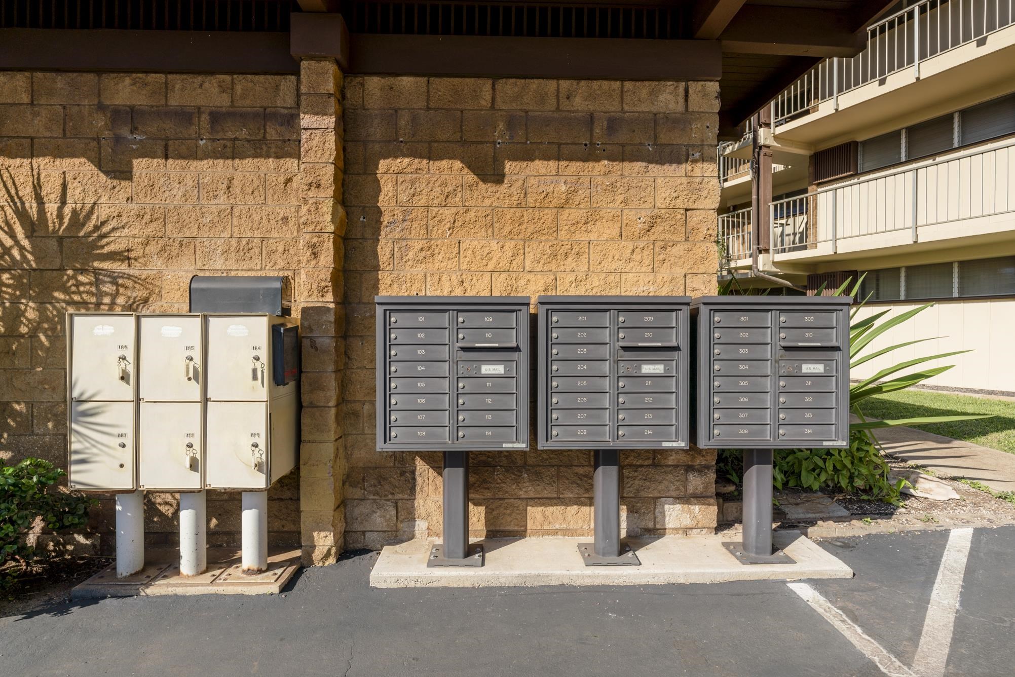 1002 South Kihei Road, Unit 114 Kihei, HI 96753 - Photo 48 of 50 a building with street view