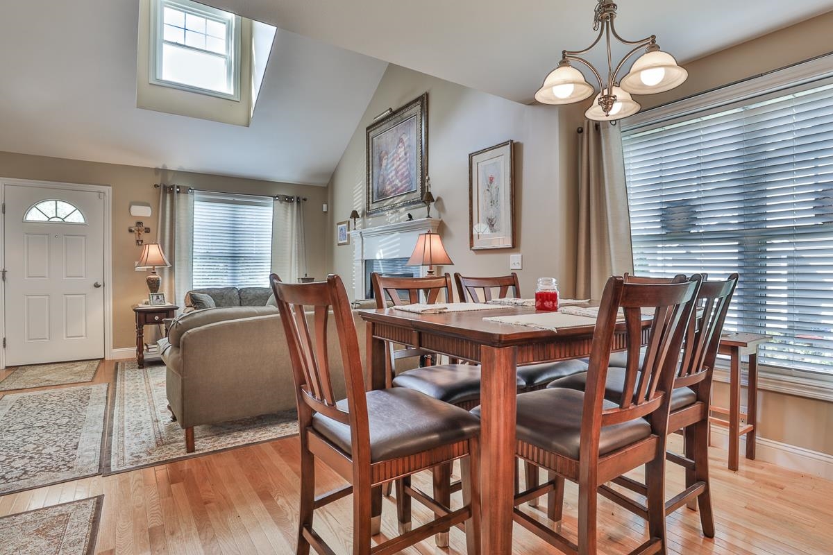 12 Settlers Way Pelham, NH 03076 - Photo 13 of 33