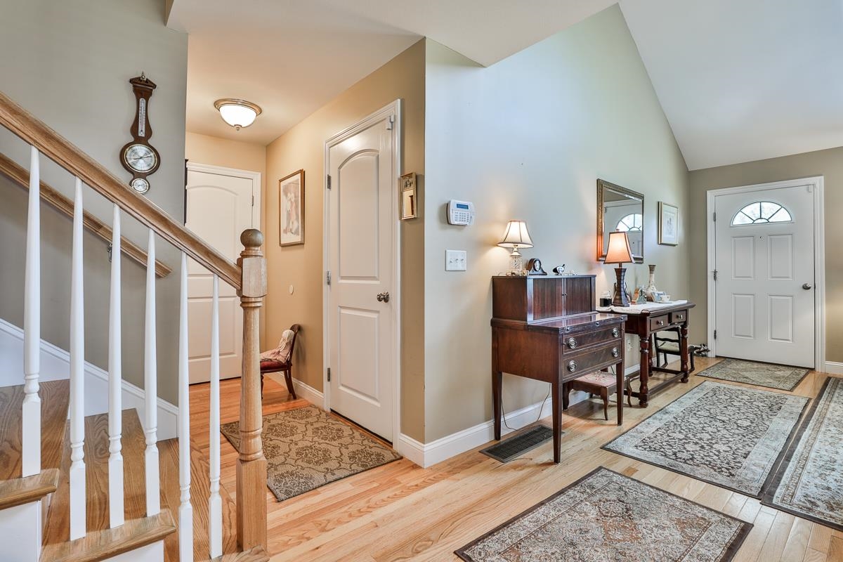 12 Settlers Way Pelham, NH 03076 - Photo 20 of 33