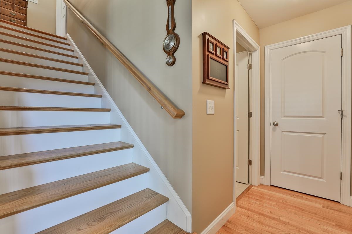 12 Settlers Way Pelham, NH 03076 - Photo 21 of 33