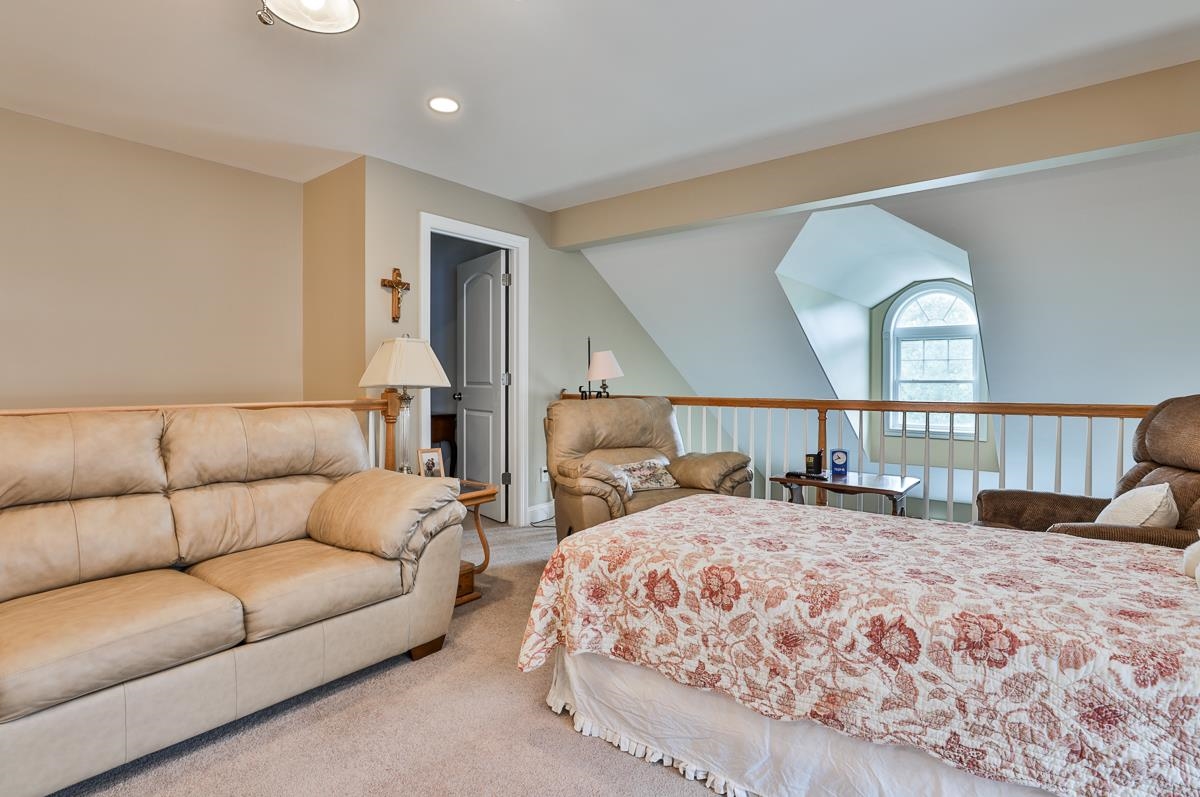 12 Settlers Way Pelham, NH 03076 - Photo 24 of 33