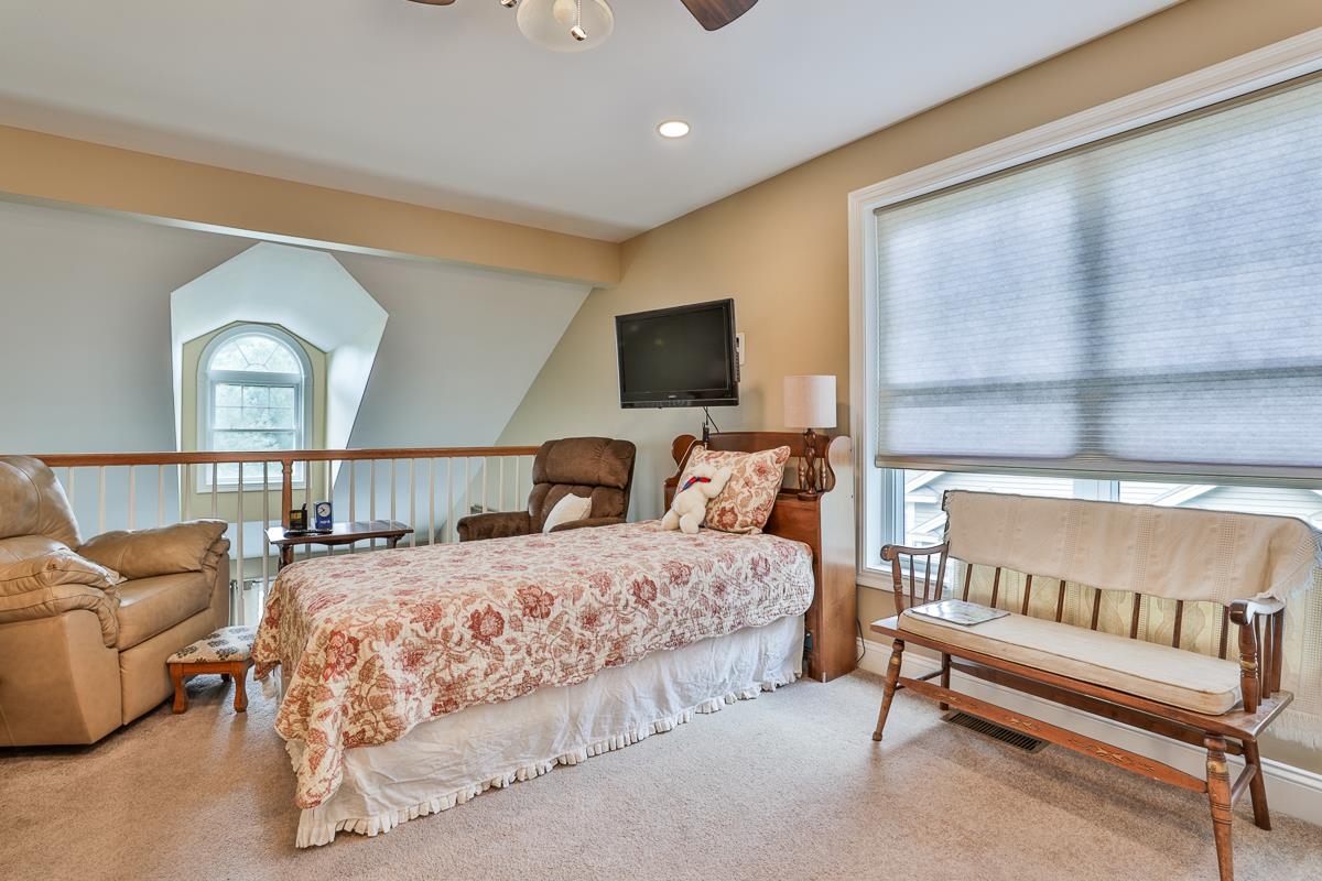 12 Settlers Way Pelham, NH 03076 - Photo 26 of 33