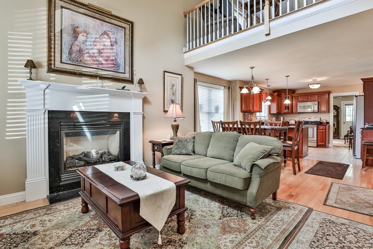 12 Settlers Way Pelham, NH 03076 - Photo 6 of 33