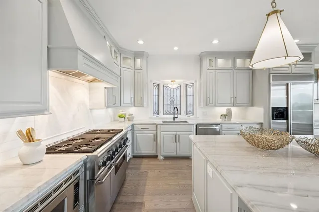 $850,000 | 435 Columbia Drive, Rockwall, TX 75032