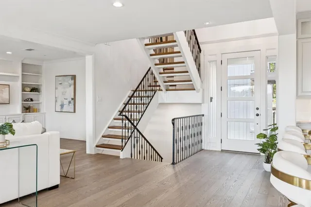 $850,000 | 435 Columbia Drive, Rockwall, TX 75032