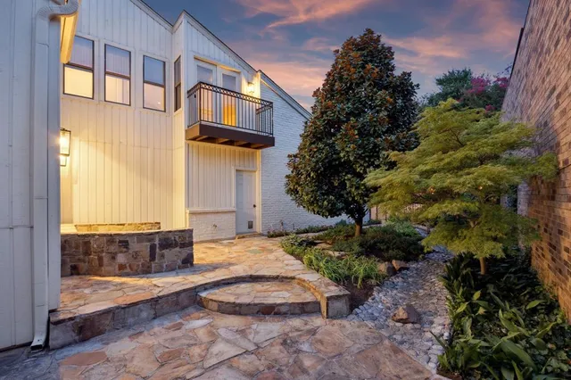 $850,000 | 435 Columbia Drive, Rockwall, TX 75032