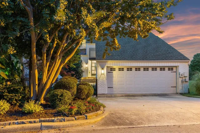 $850,000 | 435 Columbia Drive, Rockwall, TX 75032