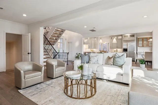 $850,000 | 435 Columbia Drive, Rockwall, TX 75032