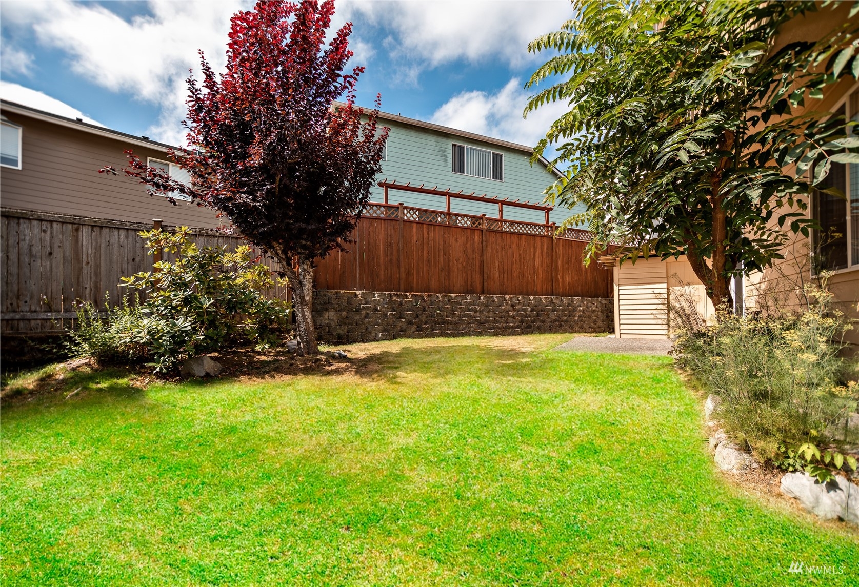 414 170th Place Southeast Bothell, WA 98012 - Photo 40 of 40 a view of a back yard of the house