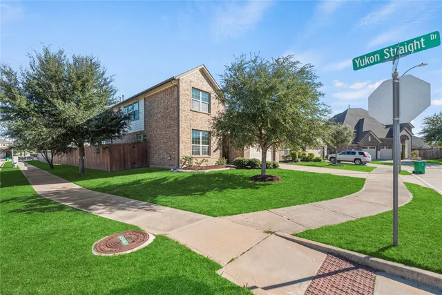 $3,200 | 9710 Messina Crest Court, Richmond, TX 77406