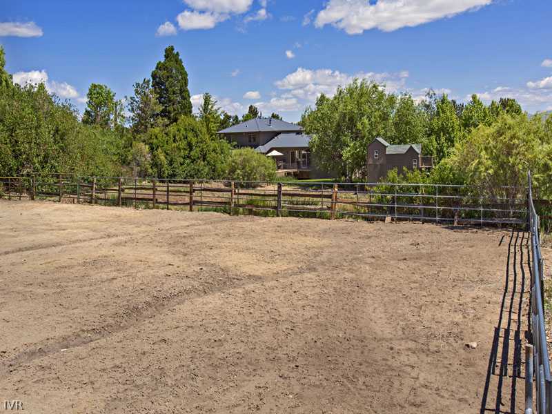 3540 Frost Lane Reno, NV 89511 - Photo 9 of 9 a backyard of a house with lots of green space