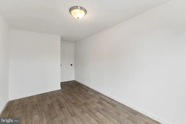 $3,000 | 211 Broad Street, Beverly, NJ 08010