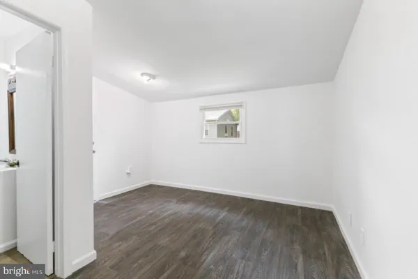 $3,000 | 211 Broad Street, Beverly, NJ 08010