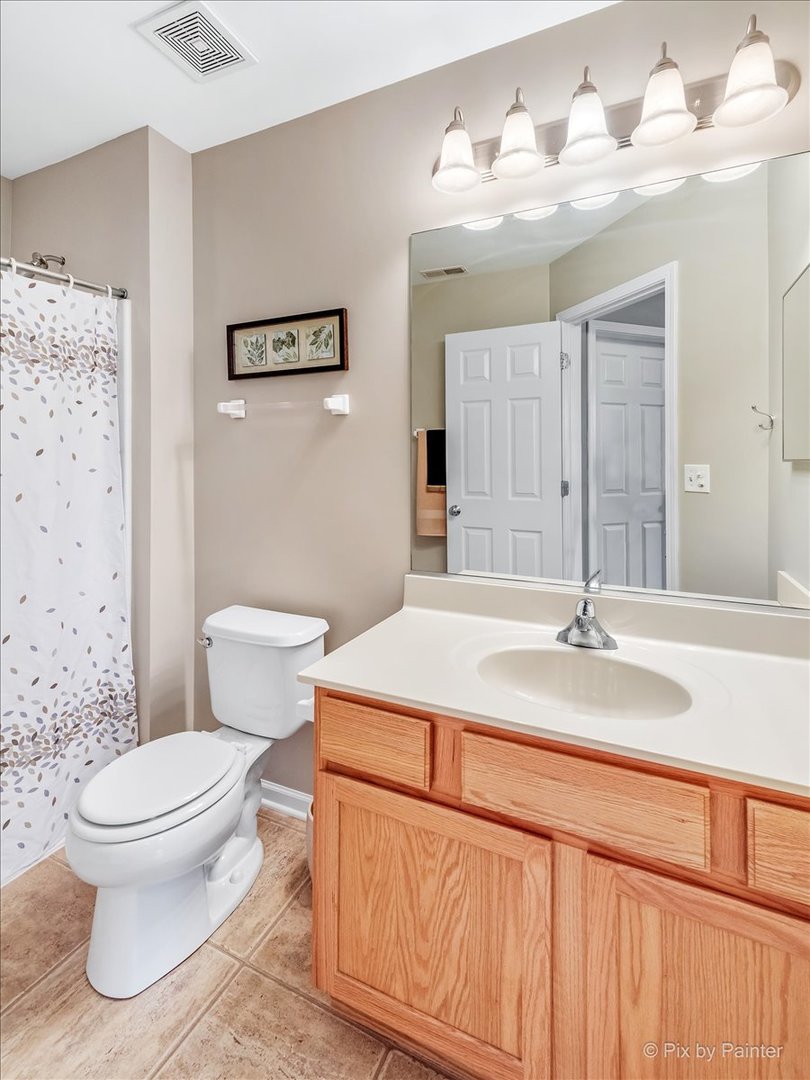 941 Oak Ridge Boulevard Elgin, IL 60120 - Photo 19 of 28