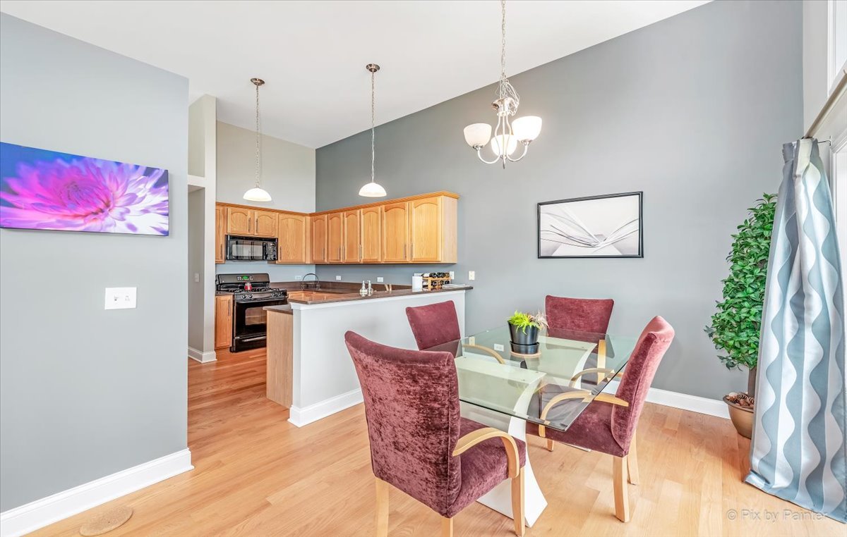 941 Oak Ridge Boulevard Elgin, IL 60120 - Photo 6 of 28