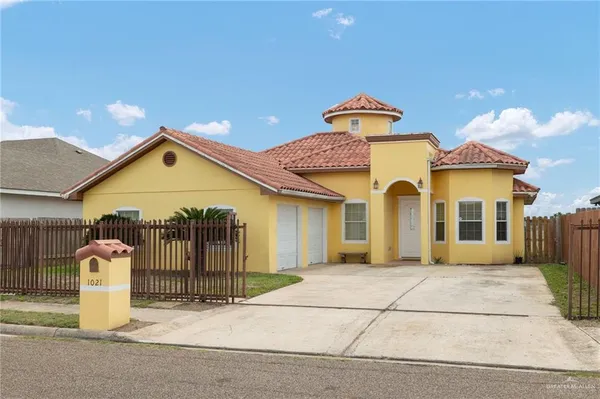 $240,000 | 1021 West Esteban Avenue, Pharr, TX 78577