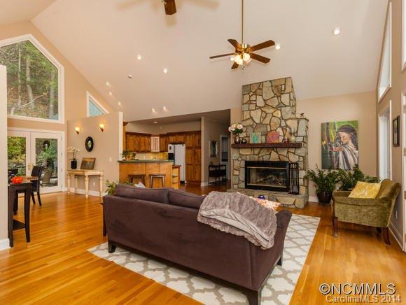 182 Flying Hawk Road Waynesville, NC 28786 - Photo 8 of 24 a living room with furniture