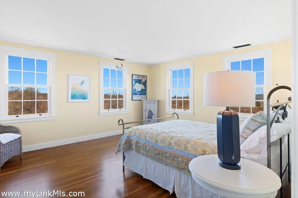 $10,950,000 | 16 Shotnaigher Lane, Chilmark, MA 02535