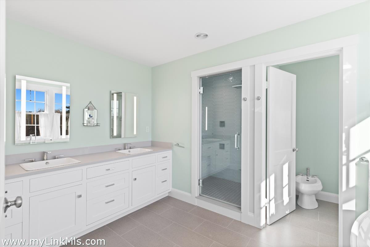 16 Shotnaigher Lane Chilmark, MA 02535 - Photo 27 of 29