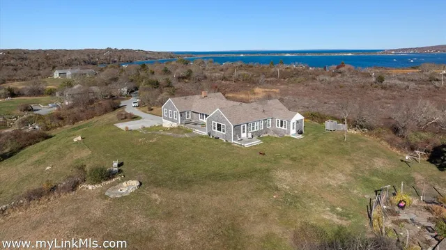 $10,950,000 | 16 Shotnaigher Lane, Chilmark, MA 02535