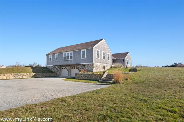 $10,950,000 | 16 Shotnaigher Lane, Chilmark, MA 02535