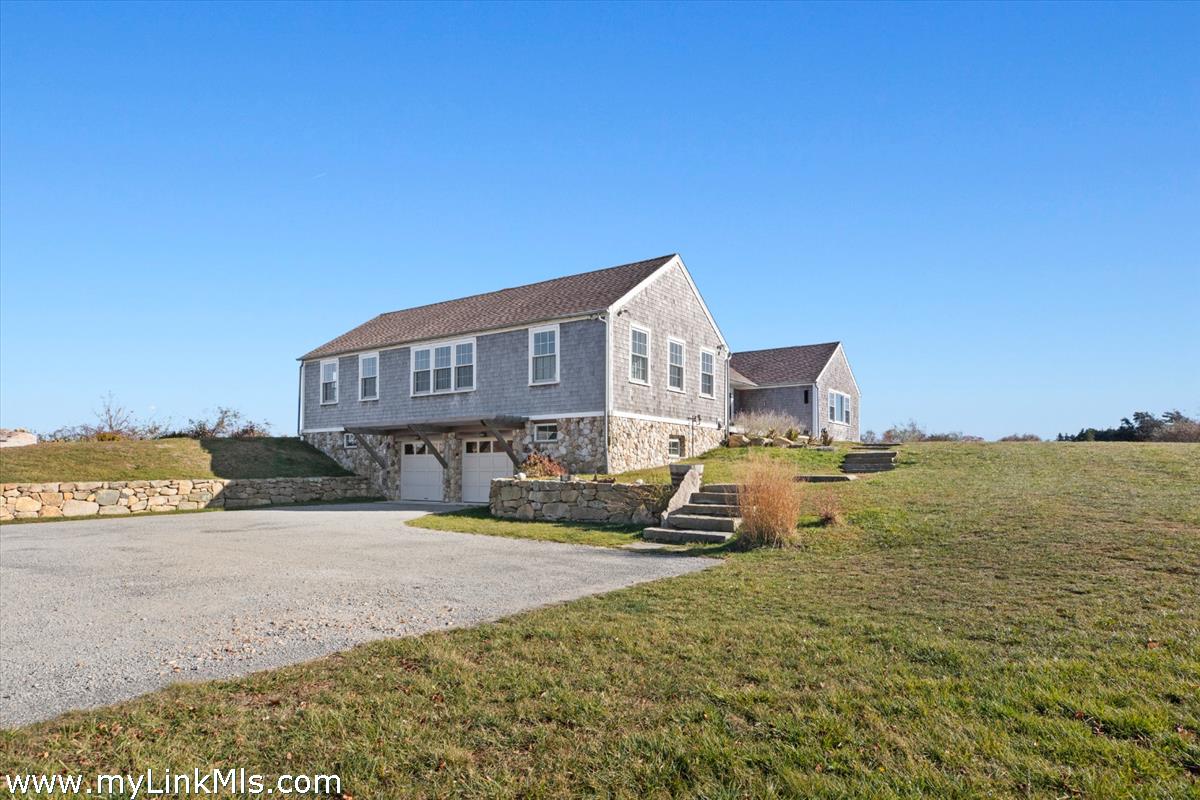 16 Shotnaigher Lane Chilmark, MA 02535 - Photo 9 of 29
