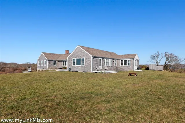 $10,950,000 | 16 Shotnaigher Lane, Chilmark, MA 02535