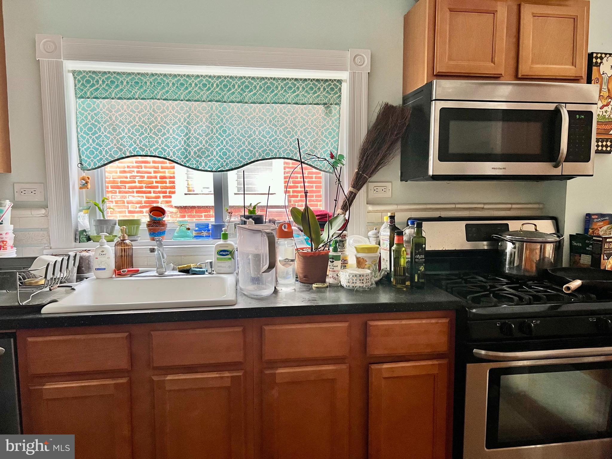 129 East Durham Street Philadelphia, PA 19119 - Photo 13 of 23 2nd fl. apt kitchen