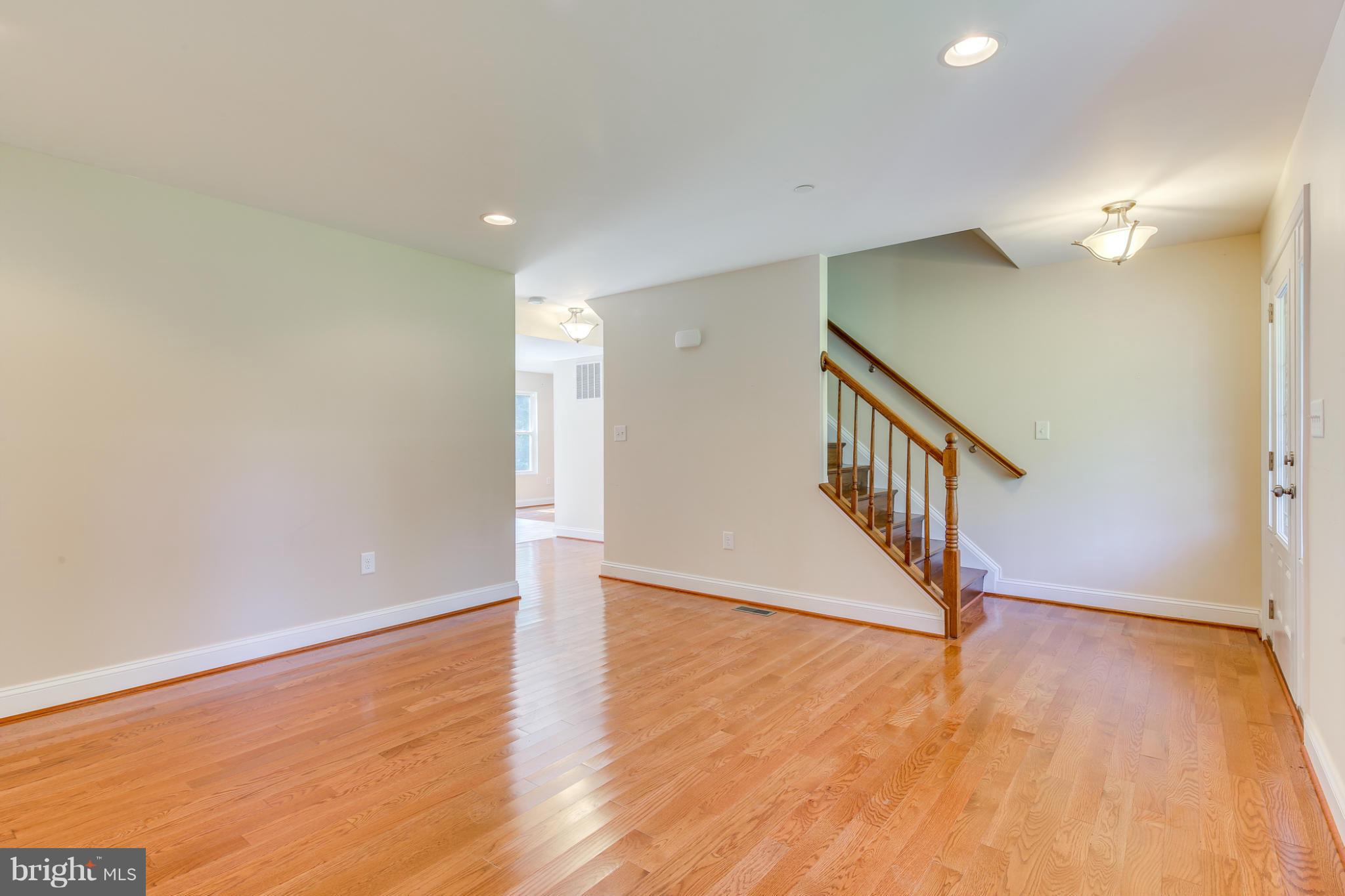 14560 Manor Road Phoenix, MD 21131 - Photo 2 of 30 Living Room