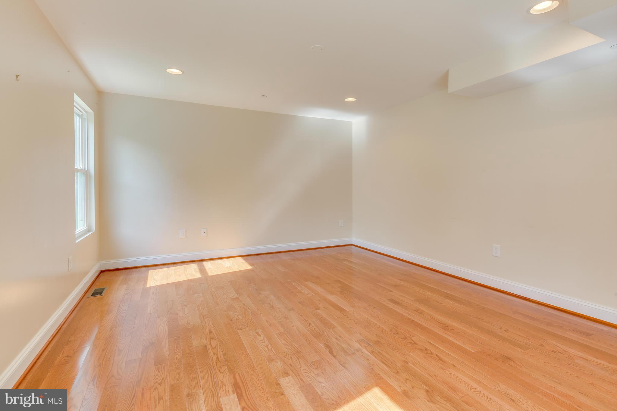 14560 Manor Road Phoenix, MD 21131 - Photo 10 of 30 Family Room