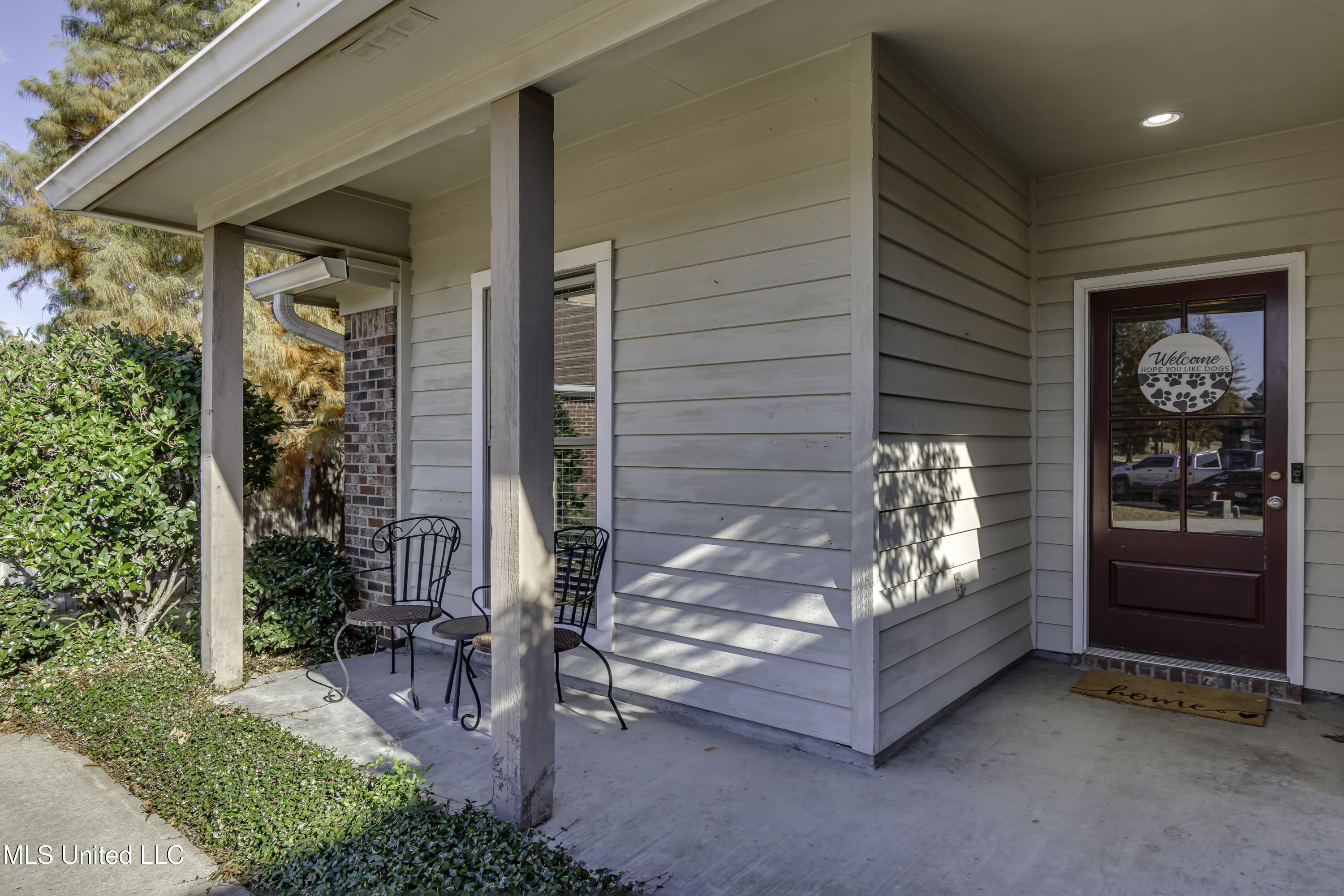 503 Springhill Place Brandon, MS 39047 - Photo 3 of 40 503 Spring Hill Place--48