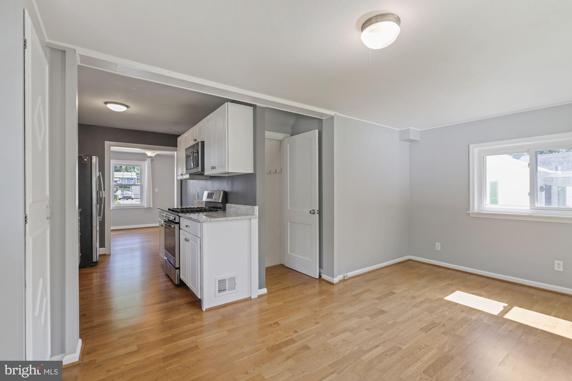 2708 Munson Street Silver Spring, MD 20902 - Photo 14 of 40 Breakfast Room