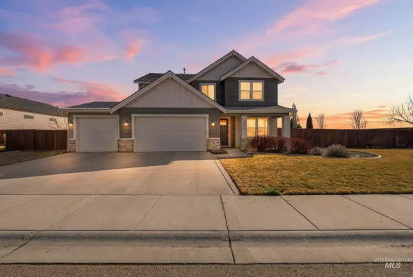 $825,000 | 1086 North Redspire Avenue, Star, ID 83669