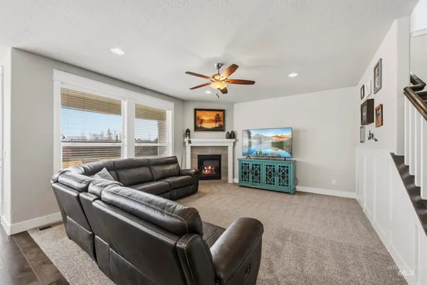 $825,000 | 1086 North Redspire Avenue, Star, ID 83669