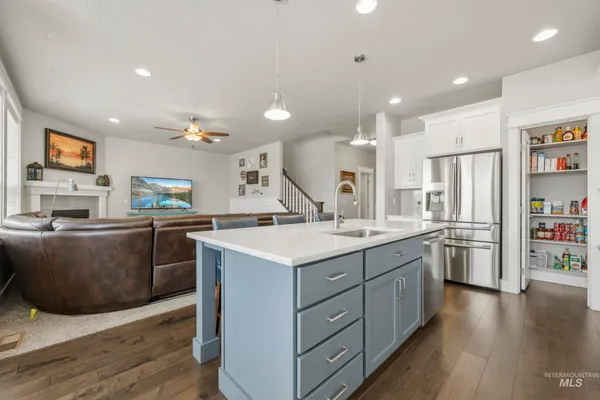 $825,000 | 1086 North Redspire Avenue, Star, ID 83669