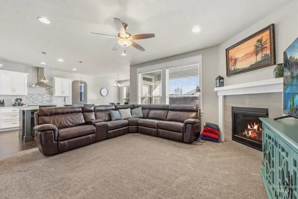 $825,000 | 1086 North Redspire Avenue, Star, ID 83669