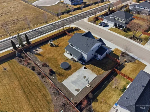 $825,000 | 1086 North Redspire Avenue, Star, ID 83669