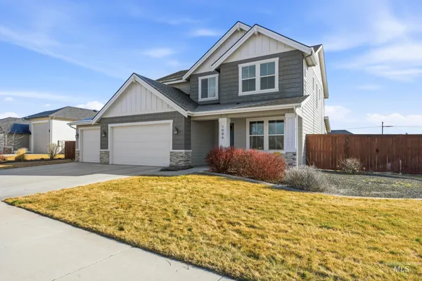 $825,000 | 1086 North Redspire Avenue, Star, ID 83669