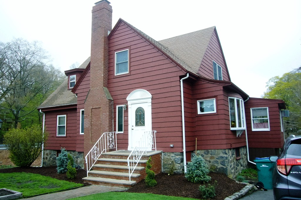 15 Coolidge Road Lynn, MA 01902 - Photo 1 of 19 Gallery Image 1