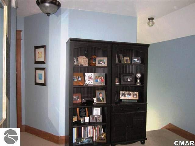 225 South Maple Alma, MI 48801 - Photo 10 of 23 1771381-9.JPG