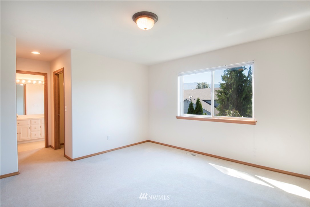 924 Bryant Road Sultan, WA 98294 - Photo 10 of 25