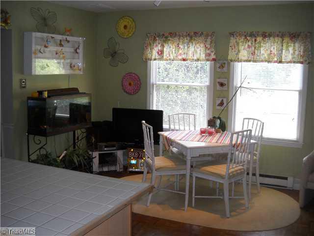 4557 Edgar Road Sophia, NC 27350 - Photo 3 of 16 Breakfast.