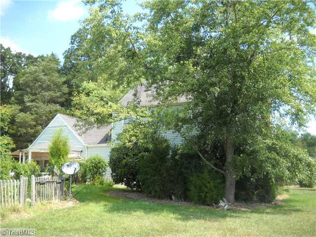 4557 Edgar Road Sophia, NC 27350 - Photo 10 of 16 Exterior Back.