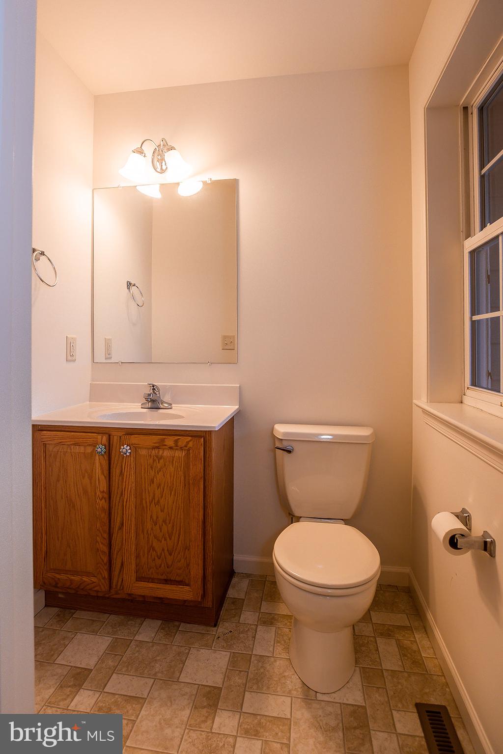 789 Keller Drive Lititz, PA 17543 - Photo 27 of 39