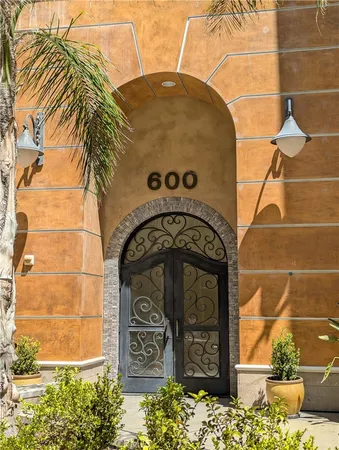 $3,300 | 600 North Atlantic Boulevard, Unit 406, Monterey Park, CA 91754