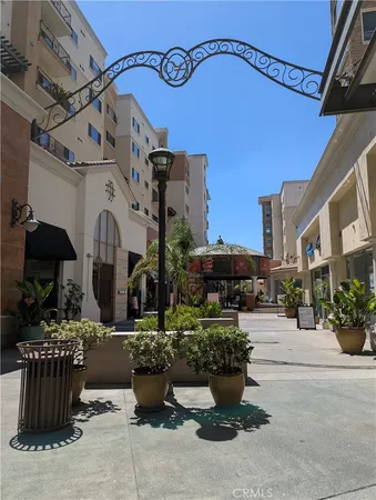 $3,300 | 600 North Atlantic Boulevard, Unit 406, Monterey Park, CA 91754