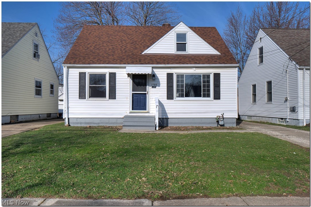1580 Mapledale Road Wickliffe, OH 44092 - Photo 2 of 35 Gallery Image 2