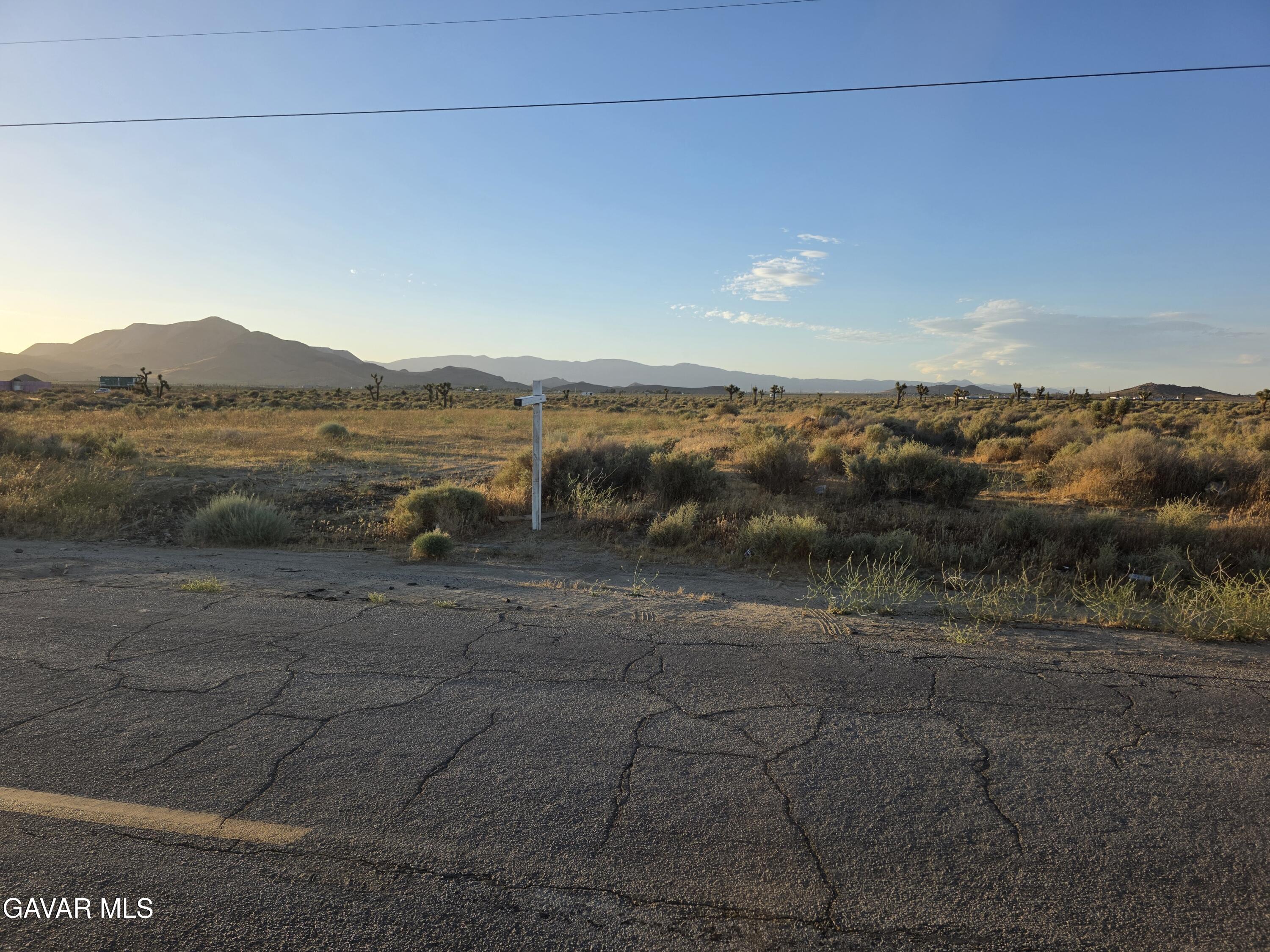 Sopp Road Mojave, CA 93501 - Photo 9 of 12 a view of lake with mountain