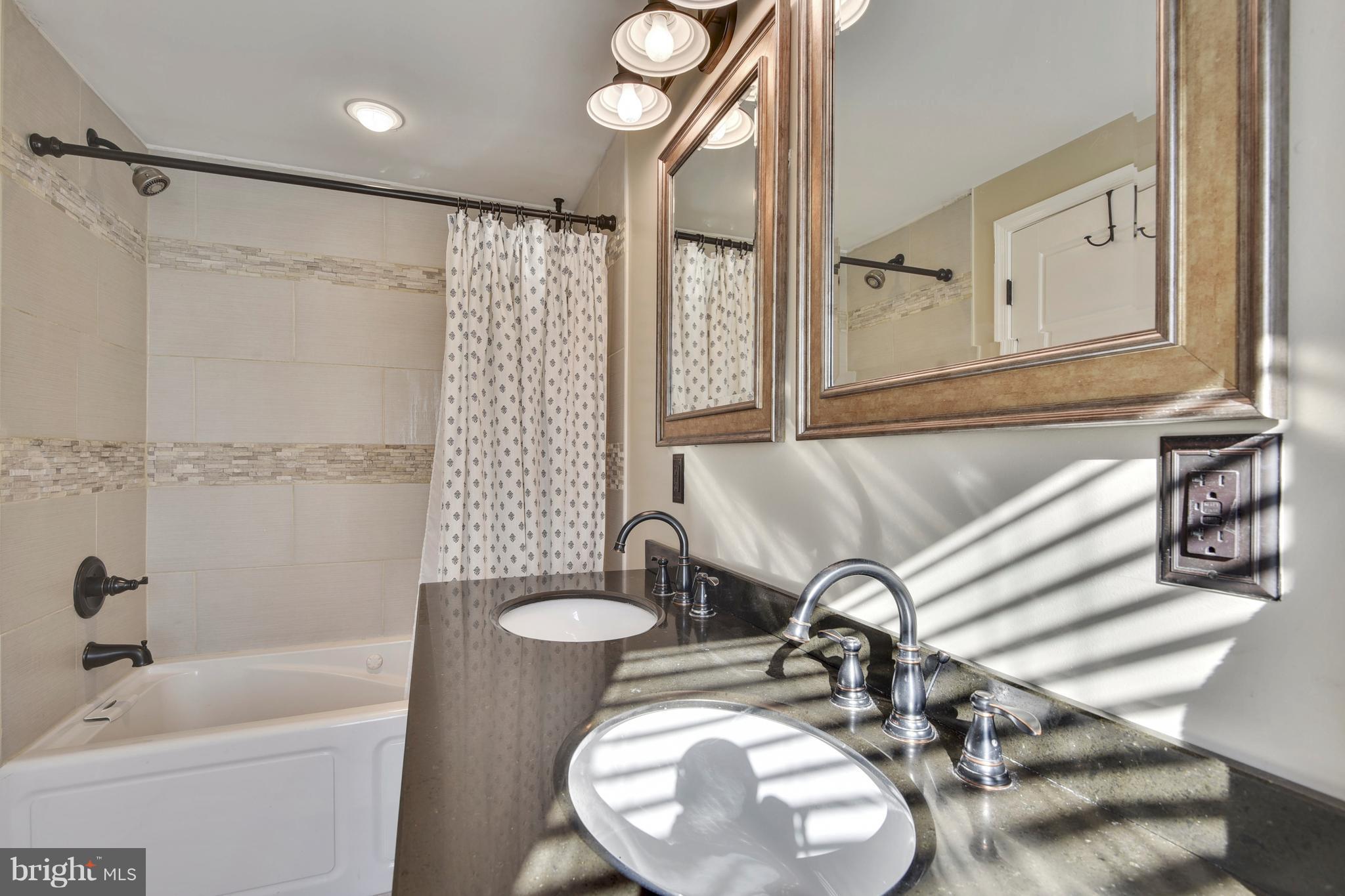 3524 Roland Avenue Baltimore, MD 21211 - Photo 11 of 30 Master bath