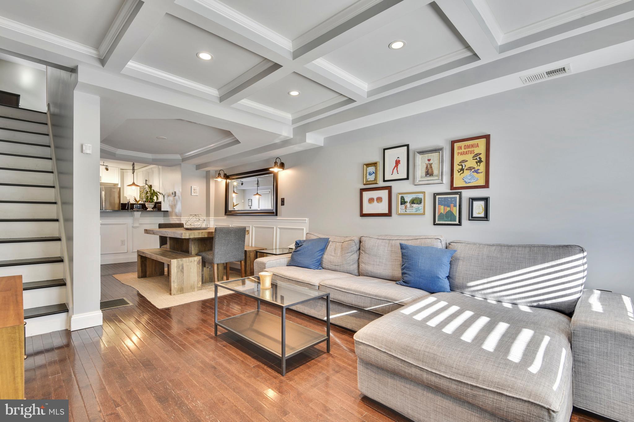 3524 Roland Avenue Baltimore, MD 21211 - Photo 3 of 30 Living room with coffered ceiling